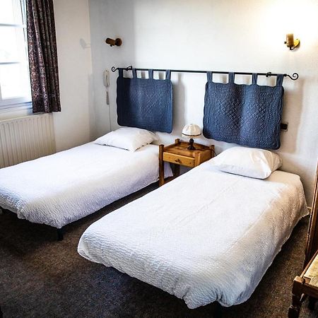 Hotel Restaurant Le Foirail Saint-Haon 外观 照片