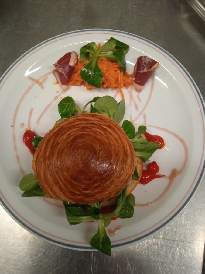 Hotel Restaurant Le Foirail Saint-Haon 外观 照片